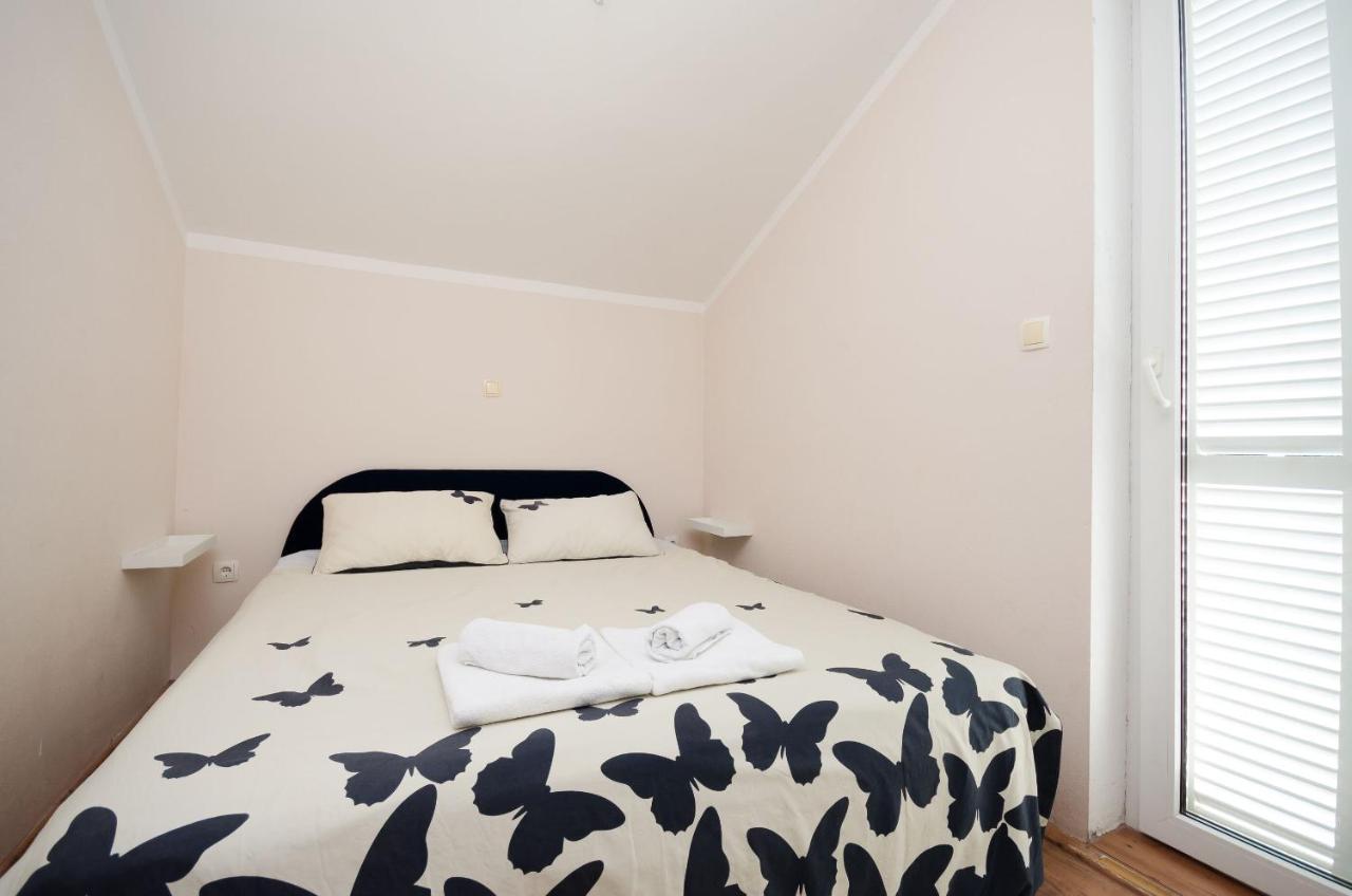 Apartments Snjezana Нови Винодолски Екстериор снимка